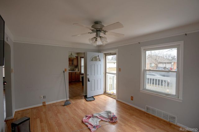 22149 David Avenue, Eastpointe, MI 48021