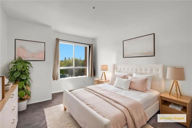 450 E 4th Street 319, Santa Ana, CA 92701