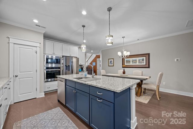 513 Sweet Birch Park Lane, Black Mountain, NC 28711