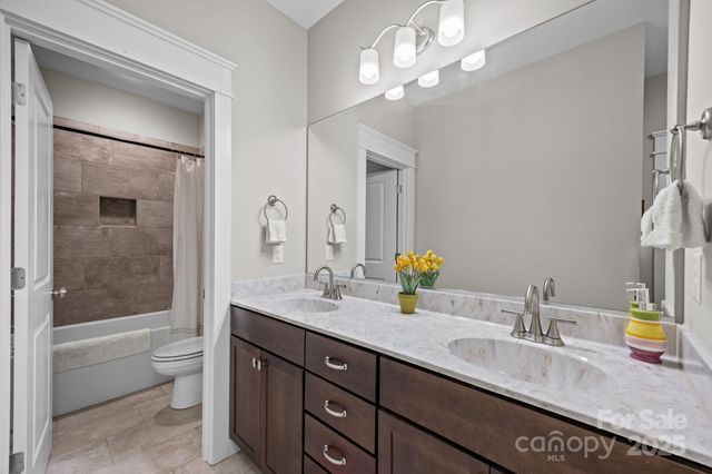 513 Sweet Birch Park Lane, Black Mountain, NC 28711