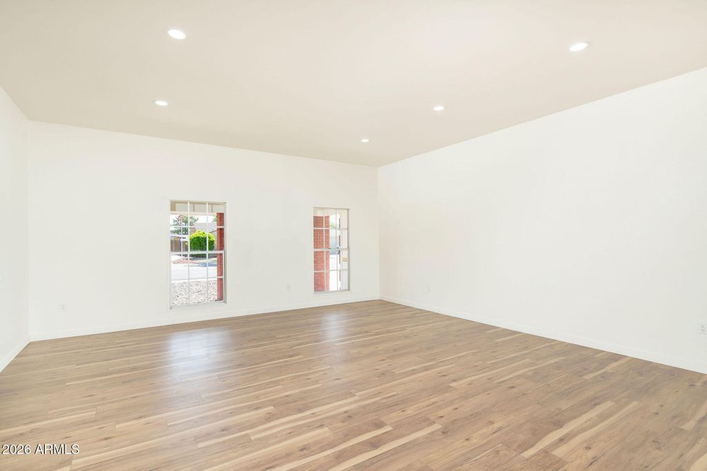 9213 W BRIARWOOD Circle N, Sun City, AZ 85351 — photo 5