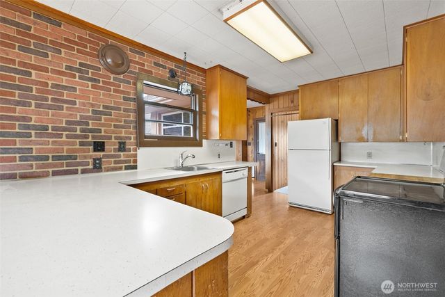 922 S Cedar Street, Port Angeles, WA 98362