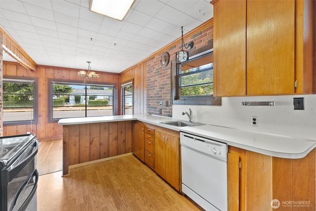 922 S Cedar Street, Port Angeles, WA 98362