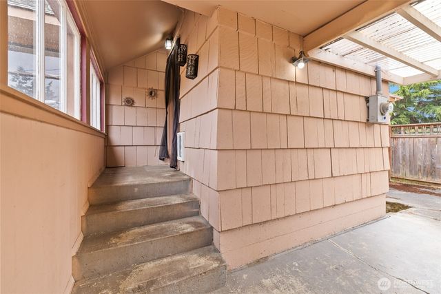 922 S Cedar Street, Port Angeles, WA 98362