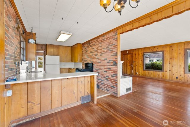 922 S Cedar Street, Port Angeles, WA 98362