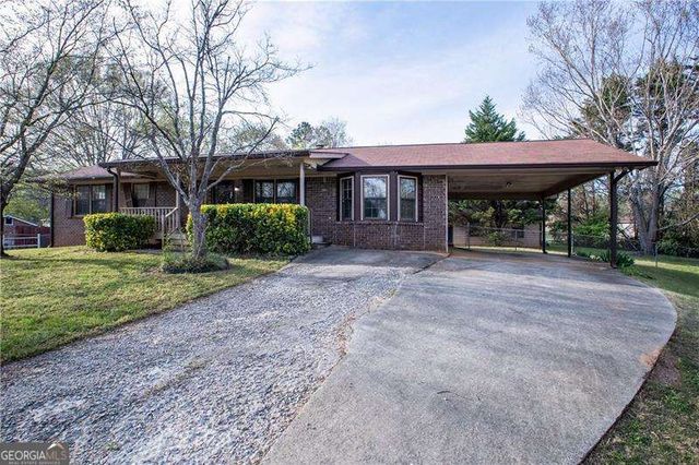 98 Laurie Court, Hiram, GA 30141