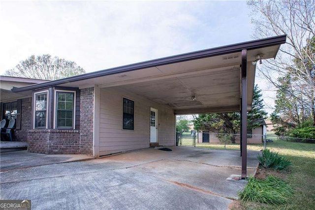 98 Laurie Court, Hiram, GA 30141