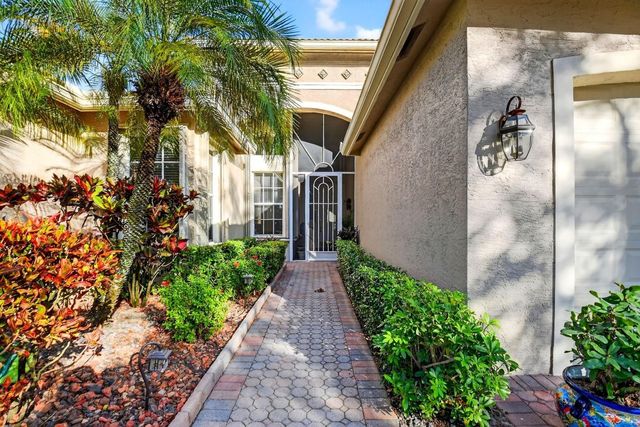 7615 Tarpon Cove Circle, Lake Worth, FL 33467