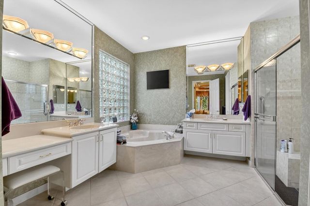 7615 Tarpon Cove Circle, Lake Worth, FL 33467