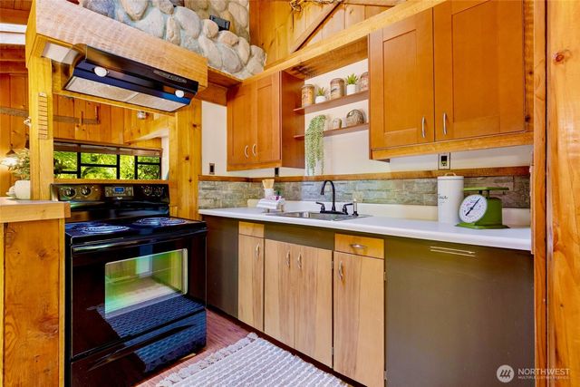 52531 S Riverside Road, Gold Bar, WA 98251
