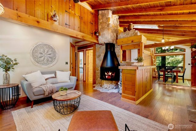 52531 S Riverside Road, Gold Bar, WA 98251