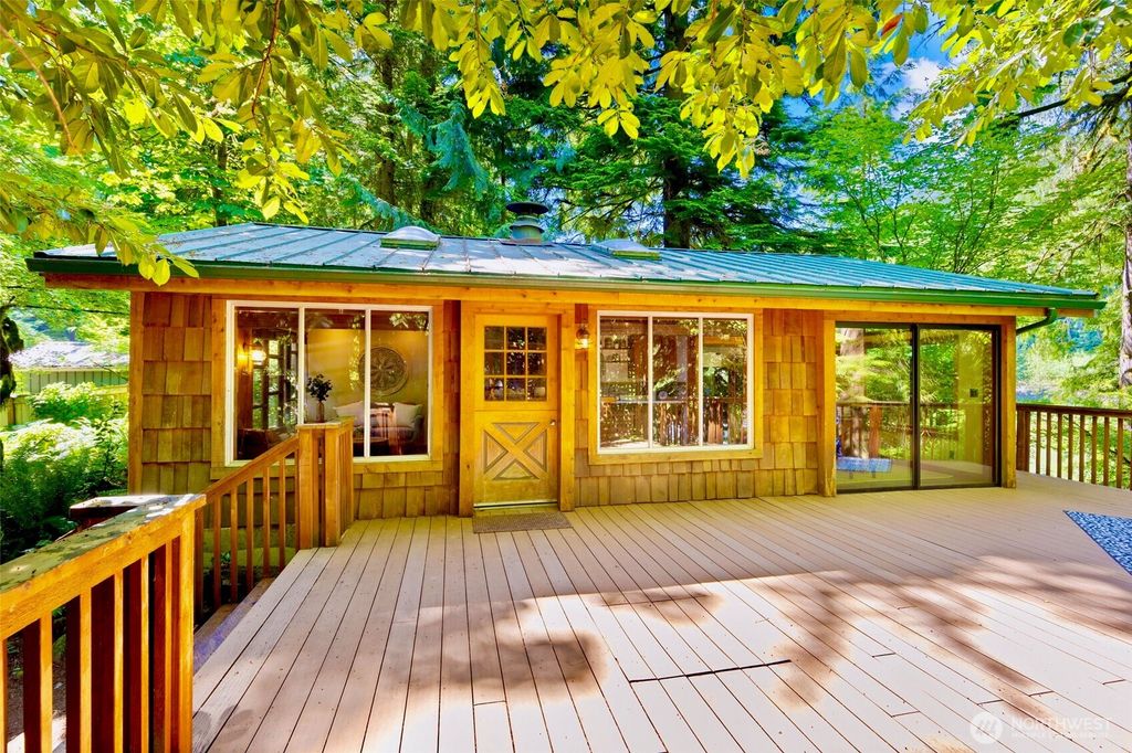 52531 S Riverside Road, Gold Bar, WA 98251