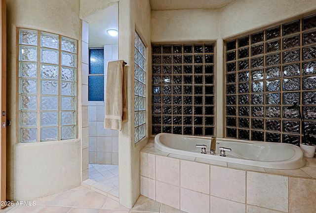 7840 E THORNTREE Drive, Scottsdale, AZ 85266