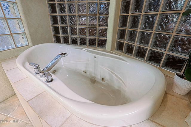7840 E THORNTREE Drive, Scottsdale, AZ 85266