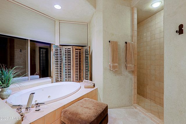 7840 E THORNTREE Drive, Scottsdale, AZ 85266
