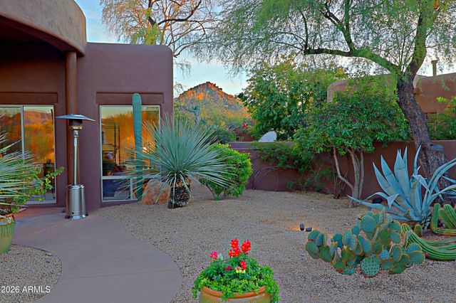 7840 E THORNTREE Drive, Scottsdale, AZ 85266