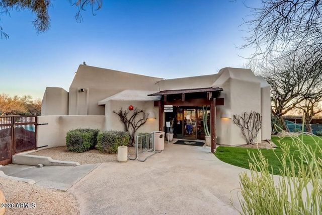7840 E THORNTREE Drive, Scottsdale, AZ 85266