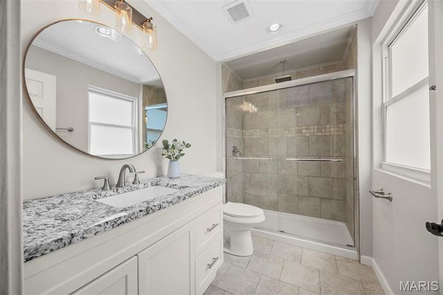 655 Lakewood Drive, Lake St Louis, MO 63367