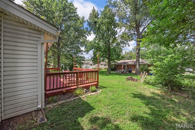 655 Lakewood Drive, Lake St Louis, MO 63367