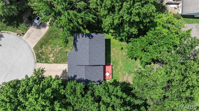 655 Lakewood Drive, Lake St Louis, MO 63367