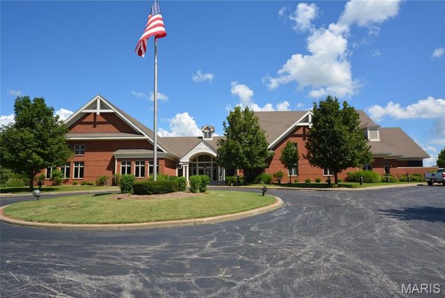 655 Lakewood Drive, Lake St Louis, MO 63367