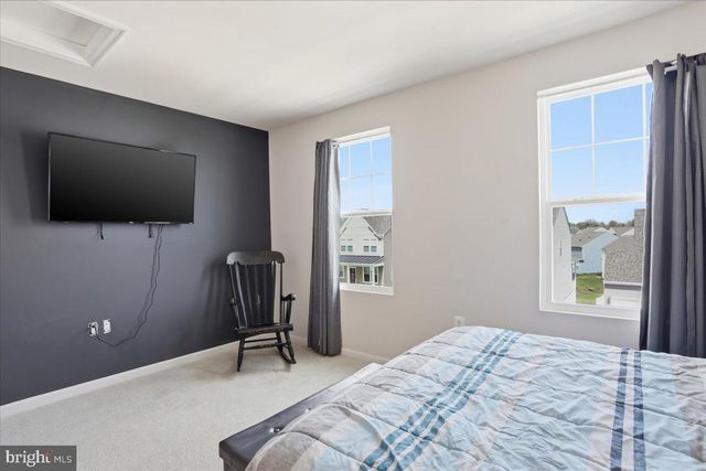 186 COOLIDGE AVE, Ranson, WV 25438