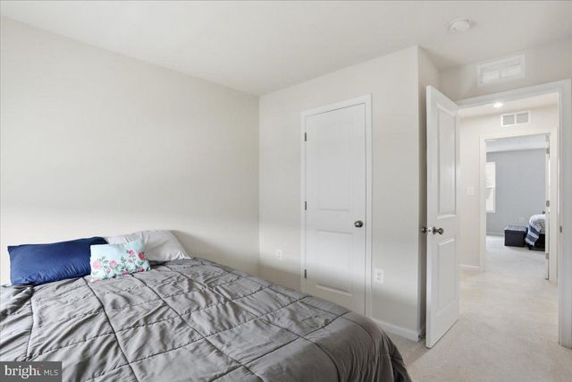 186 COOLIDGE AVE, Ranson, WV 25438
