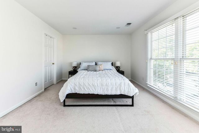 46342 SUMMERHILL PL, Sterling, VA 20165