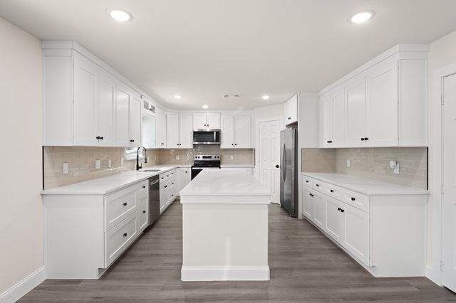 2000 Knollwood Lane, Carrollton, TX 75006