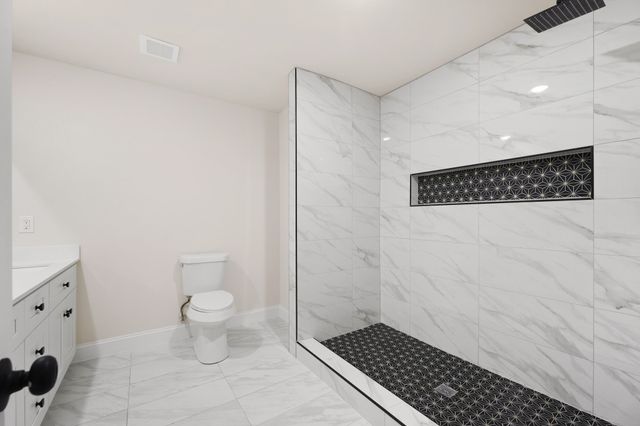 2000 Knollwood Lane, Carrollton, TX 75006