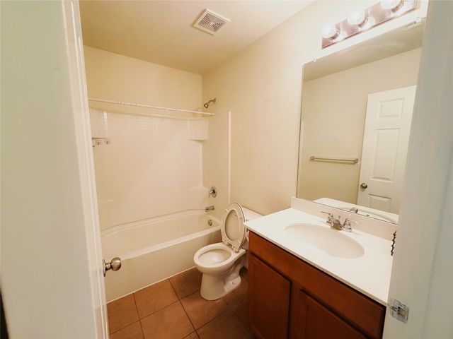 115 Waxberry Drive, Fate, TX 75189