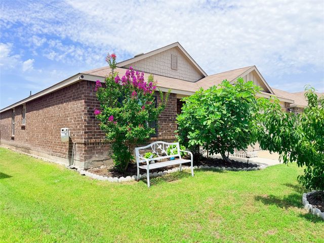 115 Waxberry Drive, Fate, TX 75189