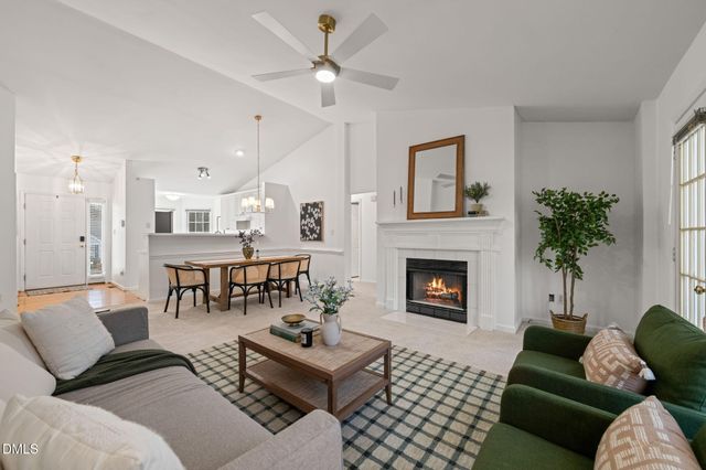 8 Drummond Court, Durham, NC 27713