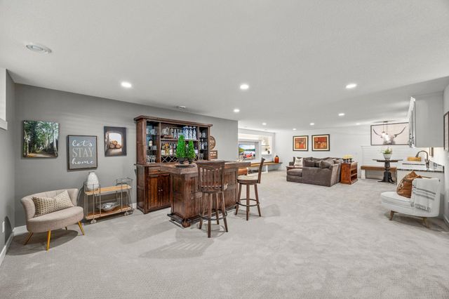 2522 Woods Drive, Victoria, MN 55386