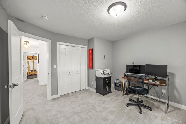 2522 Woods Drive, Victoria, MN 55386
