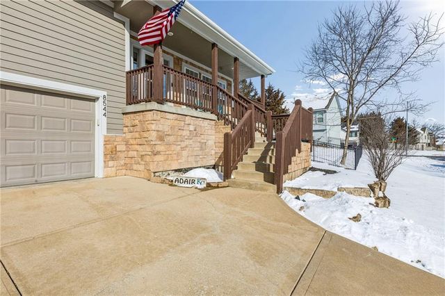 8544 Primrose Street, De Soto, KS 66018