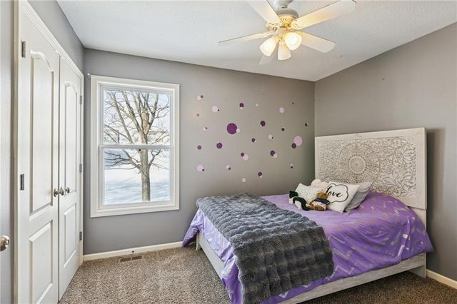 8544 Primrose Street, De Soto, KS 66018