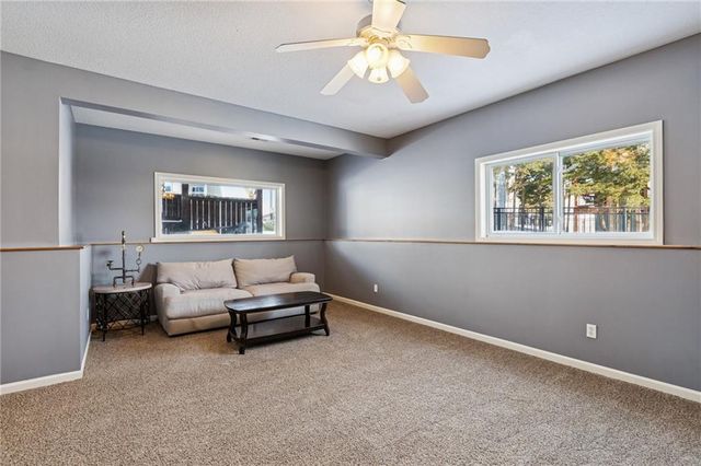 8544 Primrose Street, De Soto, KS 66018