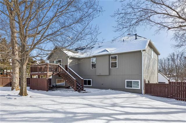 8544 Primrose Street, De Soto, KS 66018