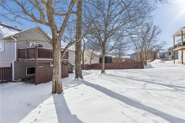 8544 Primrose Street, De Soto, KS 66018