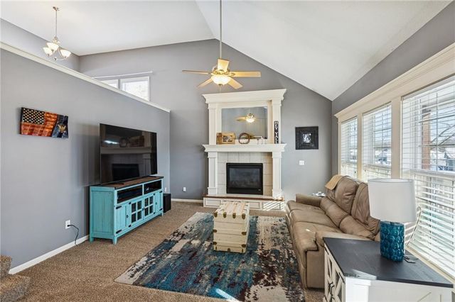 8544 Primrose Street, De Soto, KS 66018