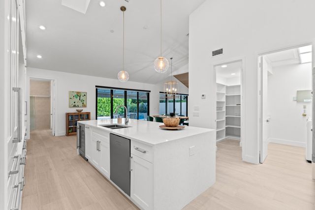2514 Windsor Way Court, Wellington, FL 33414