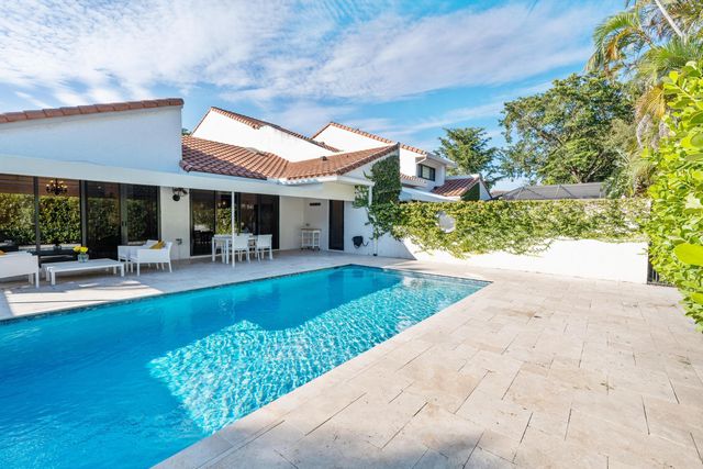 2514 Windsor Way Court, Wellington, FL 33414