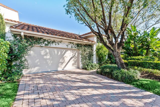 2514 Windsor Way Court, Wellington, FL 33414