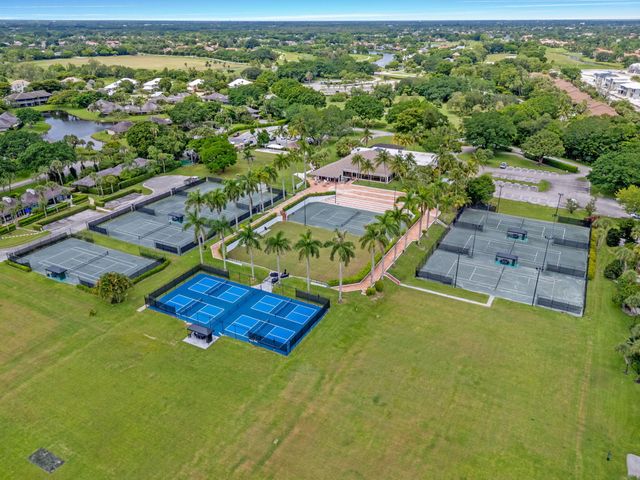 2514 Windsor Way Court, Wellington, FL 33414