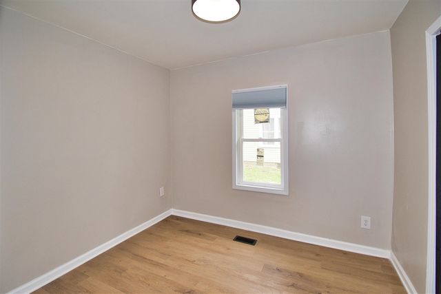 1020 N 8th Street, Niles, MI 49120