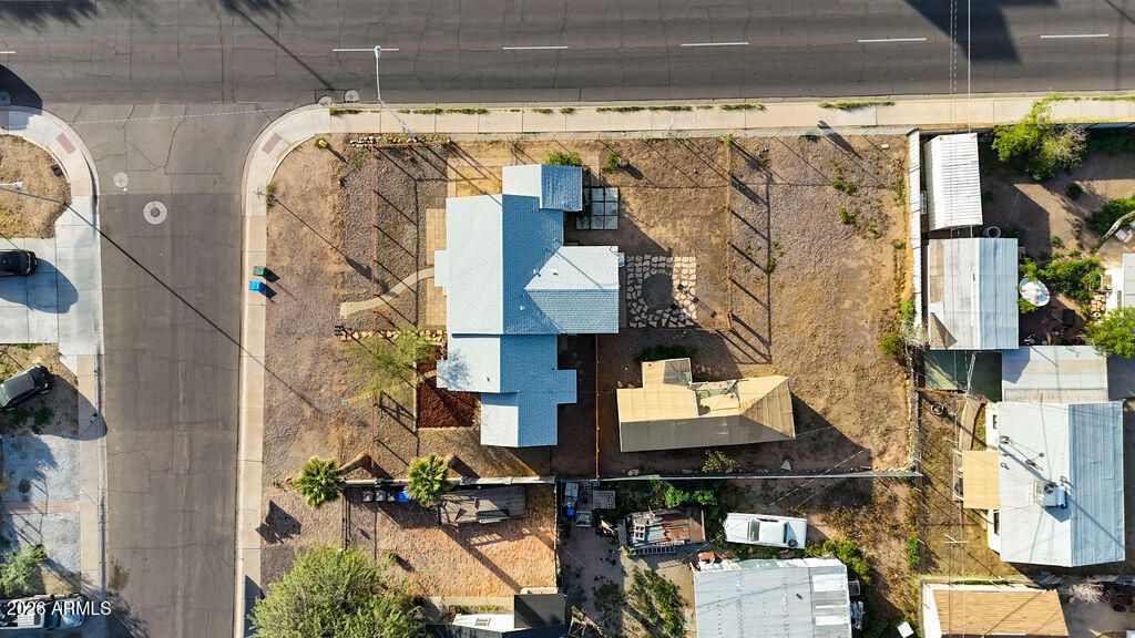 Image 4 of property listing at 1022 S MONTEZUMA Avenue, Phoenix, AZ 85003