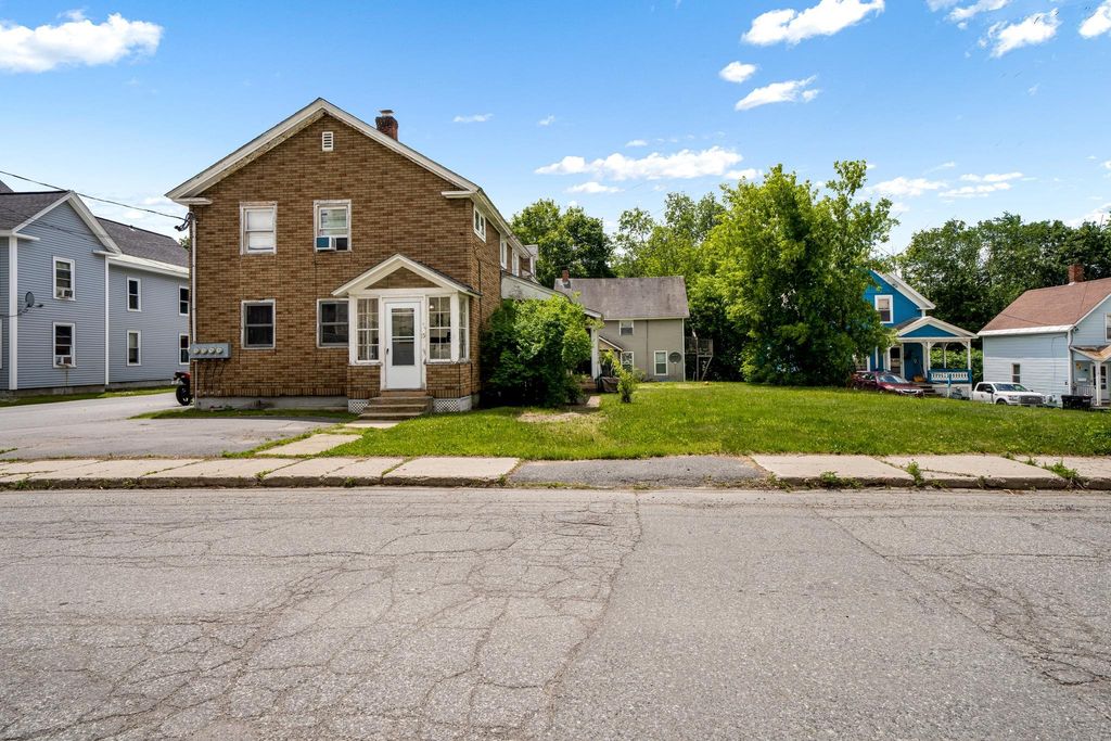 13-15 Green Street, Claremont, NH 03743