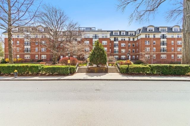 300 Allston St 416, Boston, MA 02135