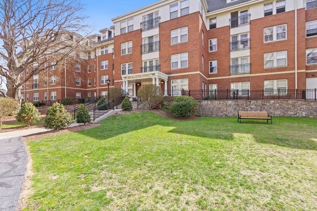 300 Allston St 416, Boston, MA 02135